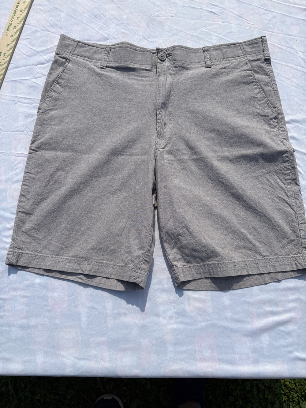 Lee Extreme Motion Men's Light Gray Flat Front Shorts